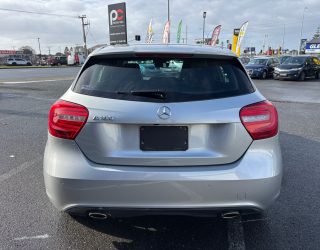 2014 Mercedes-benz A 180 Super Low KMS, Half Leather image 287170