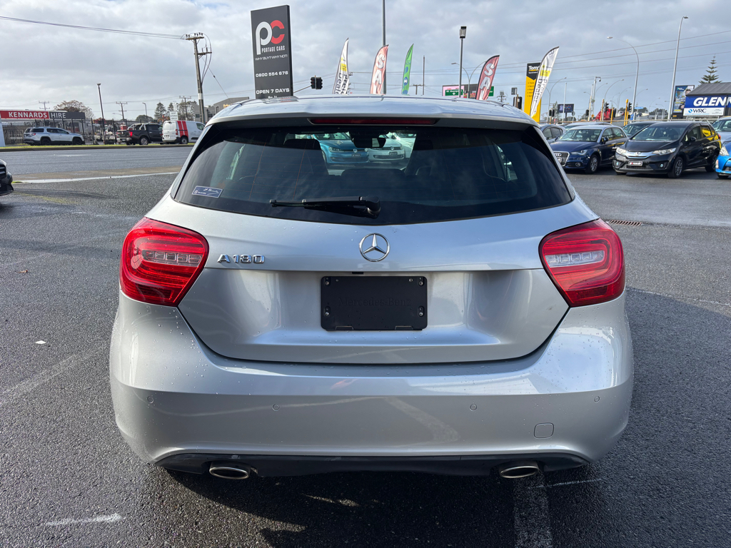 Mercedes-benz A 180 Super Low KMS, Half Leather image 287170