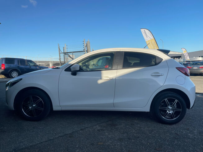 2016 Mazda Demio 13S Low KMS image 293104