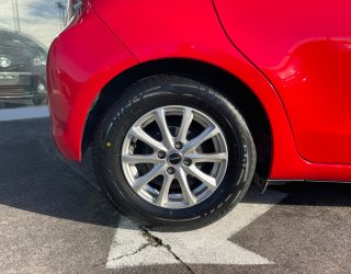 2014 Toyota Vitz Jewela image 287394