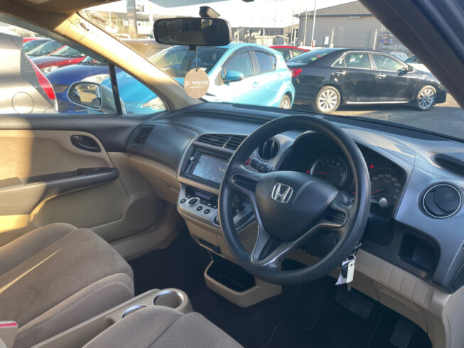 2007 Honda Stream 7 Seater, Low kms image 293243