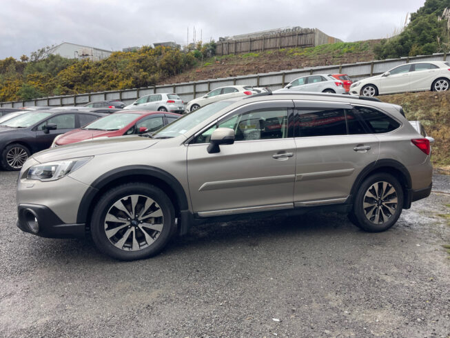 2015 Subaru Outback Outback Limited AWD image 294556