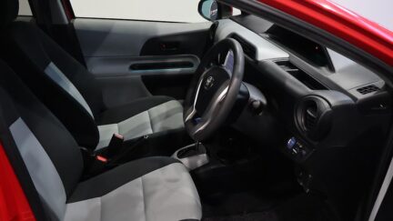 Toyota Aqua S Model, Push Start, Low KMS image 312493