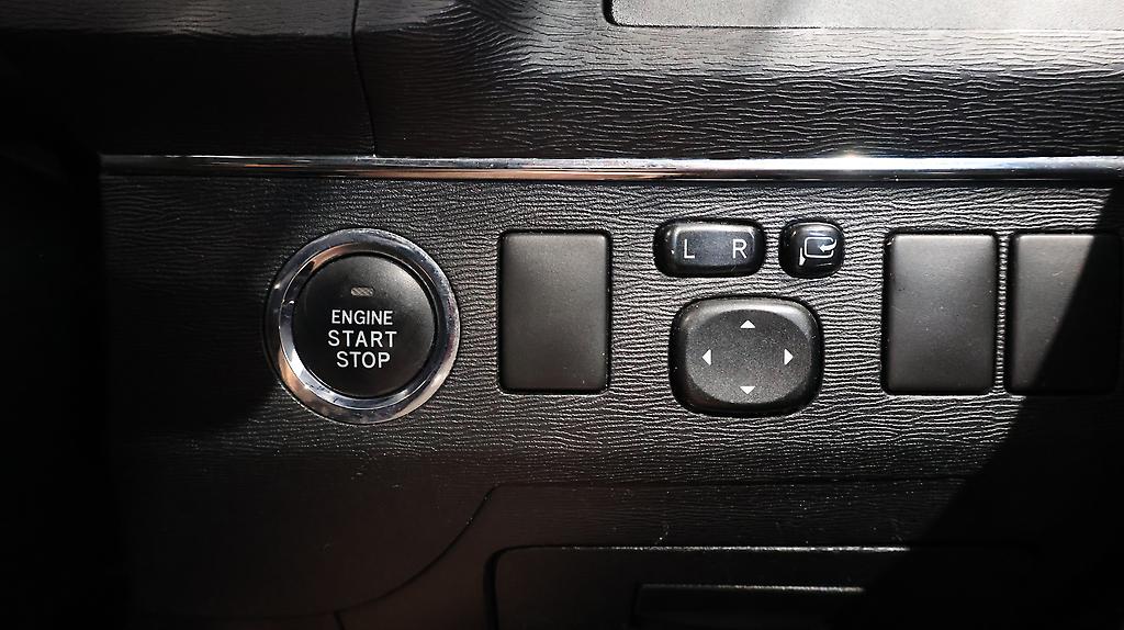Toyota Avensis Wagon Xi, Push Start, Paddle Shift image 317659