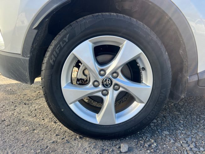 2018 Toyota C-hr Hybrid – Cruise Control image 288201