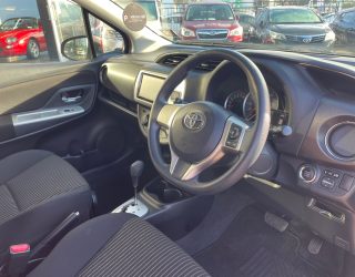 2014 Toyota Vitz Jewela image 287389