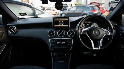 Mercedes-benz A 180 A180 AMG trim package Blue Efficiency image 290508