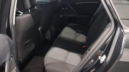 Toyota Avensis Wagon Xi, Push Start, Paddle Shift image 317655