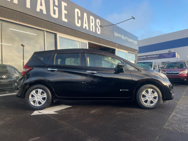 2017 Nissan Note e-power – X image 291008