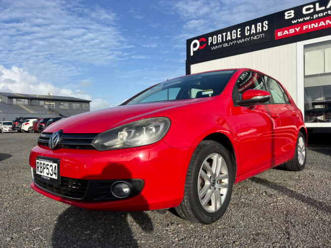 2013 Volkswagen Golf TSI Comfortline – Factory Alloys – Dual Zone Climate image 290995