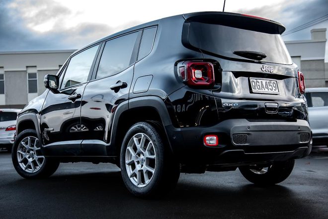 2023 Jeep Renegade LIMITED PHEV 4XE image 289765
