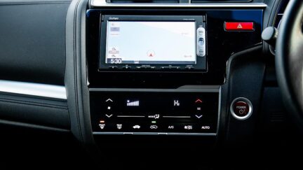 Honda Fit Hybrid L package image 289236