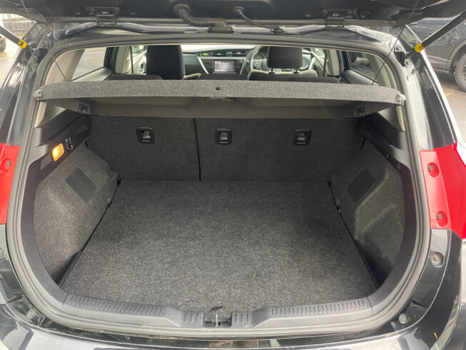 2012 Toyota Auris 180G S-Package image 292746