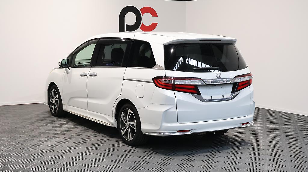 Honda Odyssey Absolute image 319264
