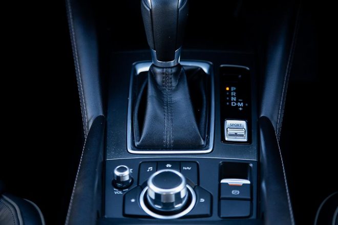 2016 Mazda Atenza 25S Leather package Top Spec Low KMS image 287983