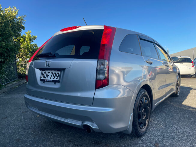 2007 Honda Stream 7 Seater, Low kms image 293239