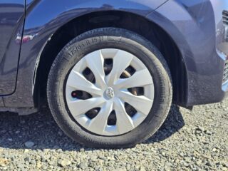 2014 Toyota Spade F Model- Easy access – sliding door image 297305