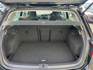 2013 Volkswagen Golf TSI Highline Bluemotion- Factory Alloy Wheels – Low KMS – 1.4L image 290391