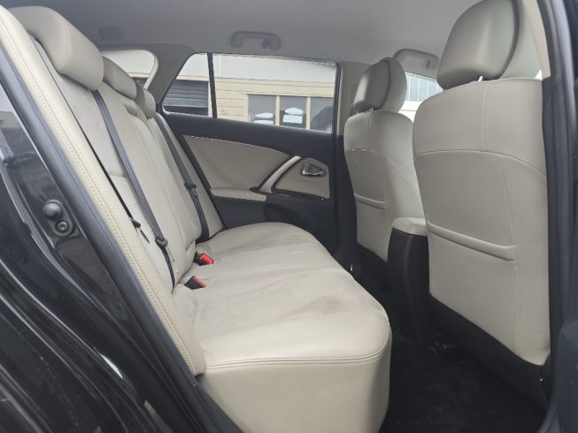 2012 Toyota Avensis Wagon Li image 288100