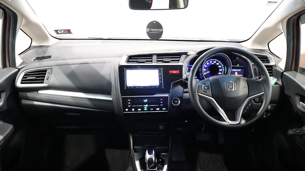 Honda Fit Hybrid F-Package Comfort Edition image 305374