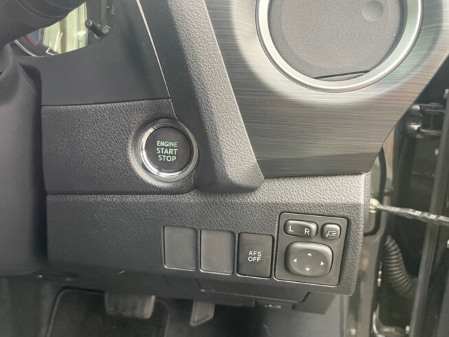 2012 Toyota Auris 180G S-Package image 292744