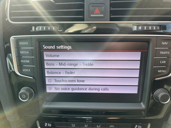 2013 Volkswagen Golf TSI Highline Bluemotion- Factory Alloy Wheels – Low KMS – 1.4L image 290396