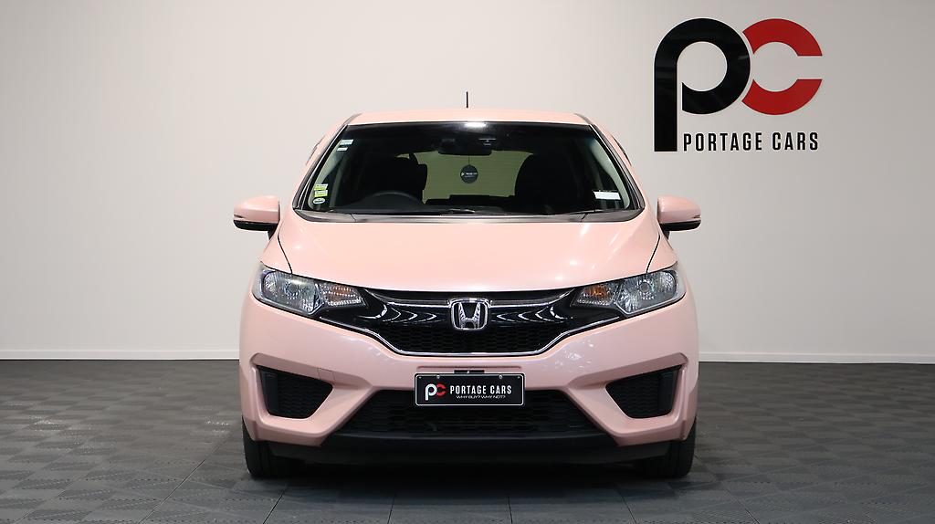 Honda Fit Hybrid F-Package Comfort Edition image 305366