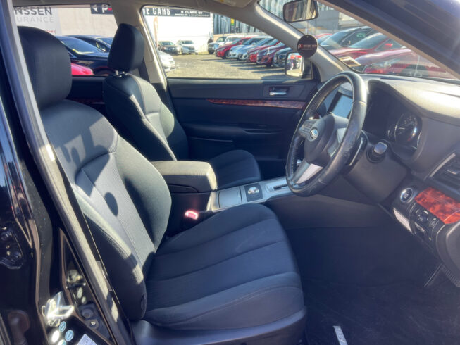 2010 Subaru Legacy Touring Wagon image 293001