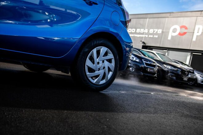 2015 Toyota Aqua Hybrid S Model, Push Start, reverse Camera image 290240