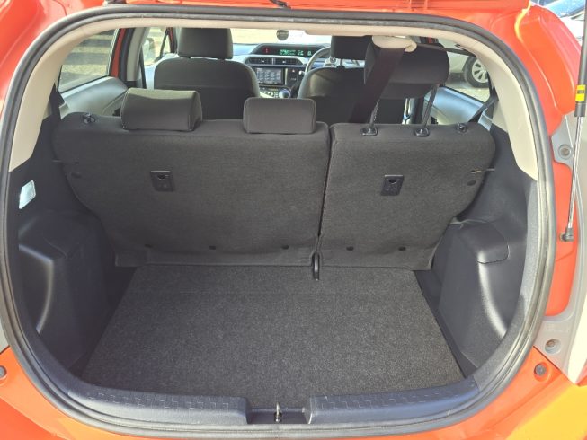 2012 Toyota Aqua S Model/ Push Start/ 2 Keys image 288189