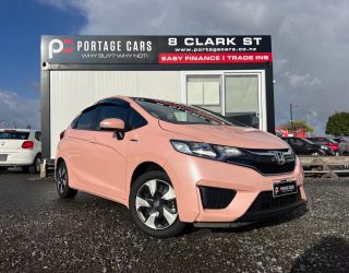 2016 Honda Fit Hybrid F-Package Comfort Edition/ Stand out in this rare colour image 288075