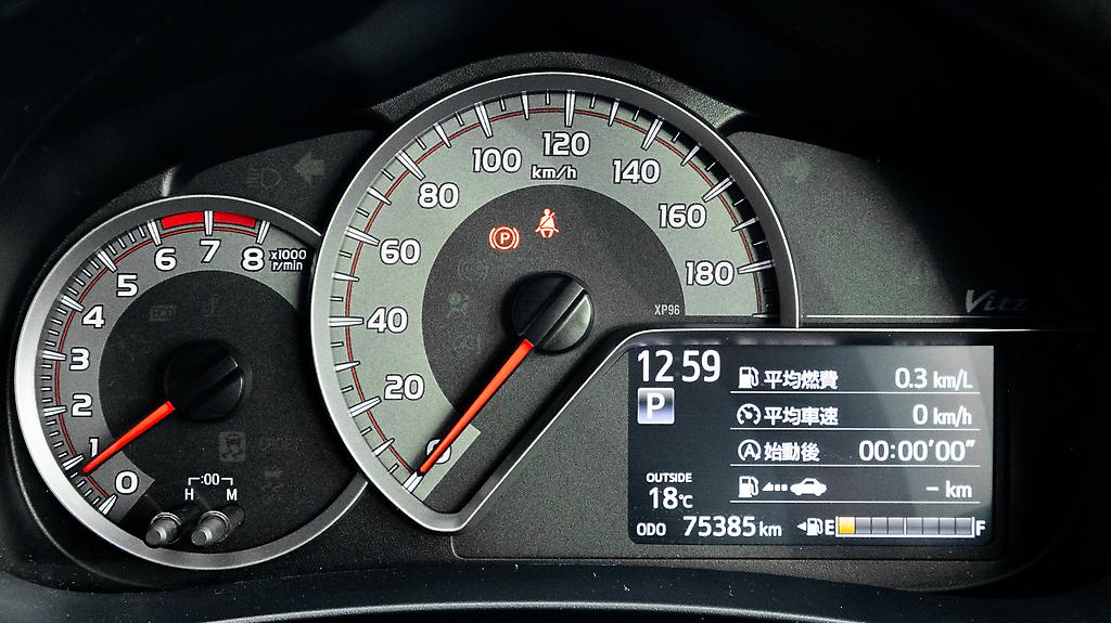 Toyota Vitz Jewela S spec Apple car play image 314976