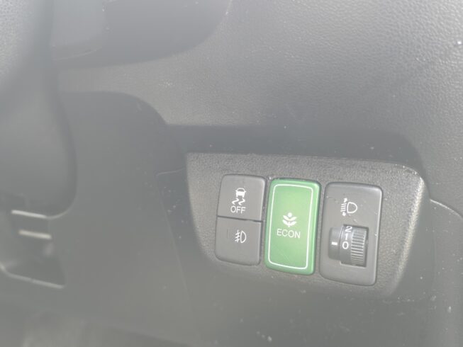 2012 Honda Fit Shuttle Hybrid image 290663