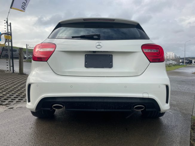 2013 Mercedes-benz A 180 Sports, AMG Package, Black Roof image 287149