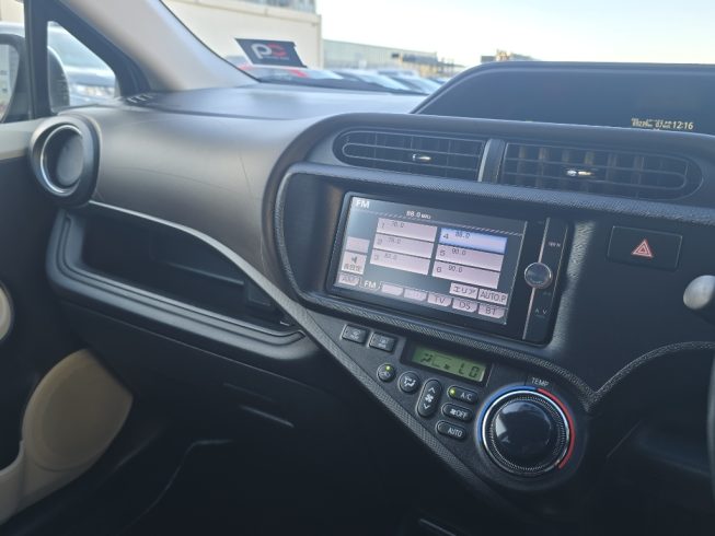 2013 Toyota Aqua G Model/ Push Start image 287601