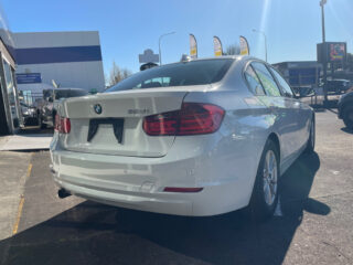 2014 Bmw 320i Low KMs Sedan image 293953