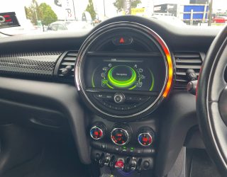 2018 Mini Cooper Cooper S UK Edition, Black Wheels image 287359