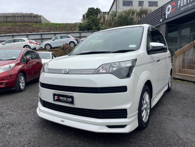 2015 Toyota Spade F Jack image 294575