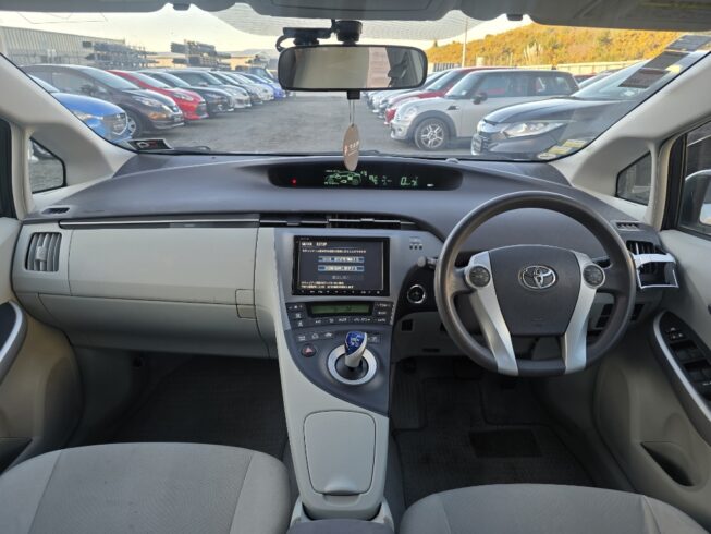 2011 Toyota Prius S Model Reversing Camera Alloys image 293866