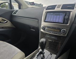 2012 Toyota Avensis Wagon Li image 288107