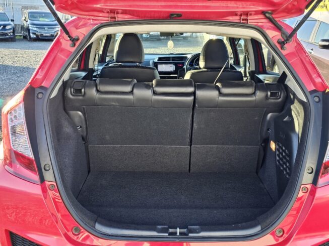 2014 Honda Fit Hybrid L Package image 293044