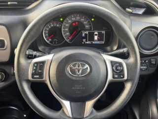 2014 Toyota Vitz Jewela Low KMS image 290811