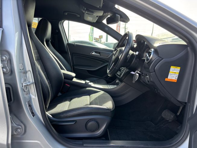 2014 Mercedes-benz A 180 Super Low KMS, Half Leather image 287171