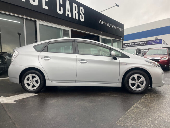 2015 Toyota Prius S Model image 290349