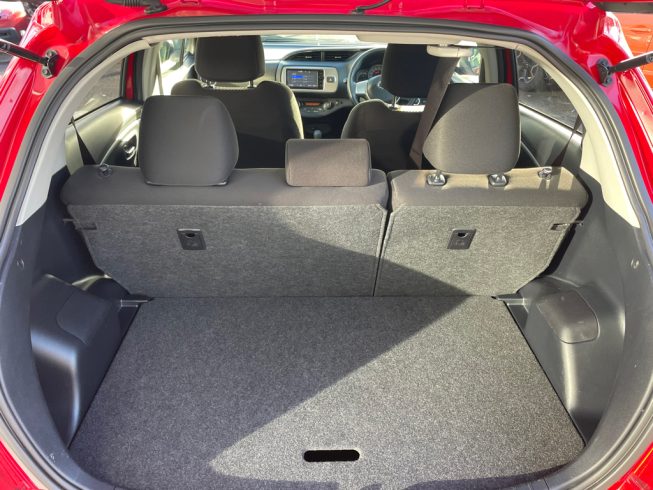 2014 Toyota Vitz Jewela image 287393