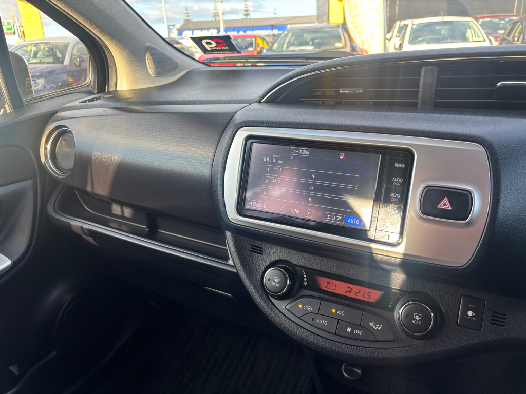 Toyota Vitz Jewela Low KMS image 290814