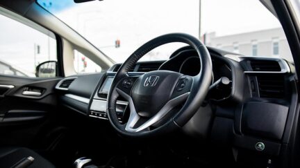 Honda Fit Hybrid L package image 289241