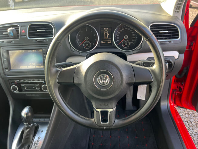 2013 Volkswagen Golf TSI Comfortline – Factory Alloys – Dual Zone Climate image 291002