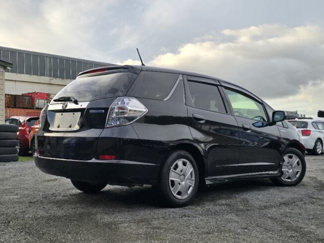 2013 Honda Fit Shuttle Hybrid Smart Selection image 292853
