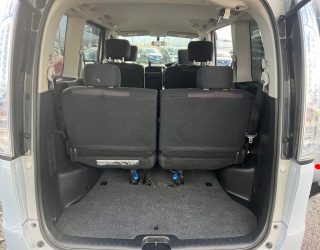 2013 Nissan Serena Hybrid Highway Star image 287911